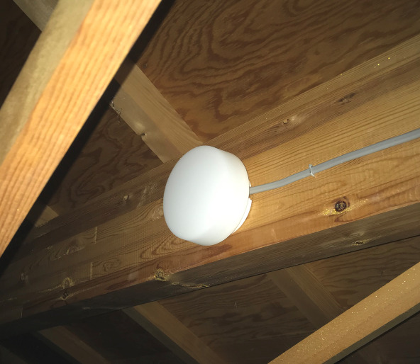 屋根裏　LED照明　完成図